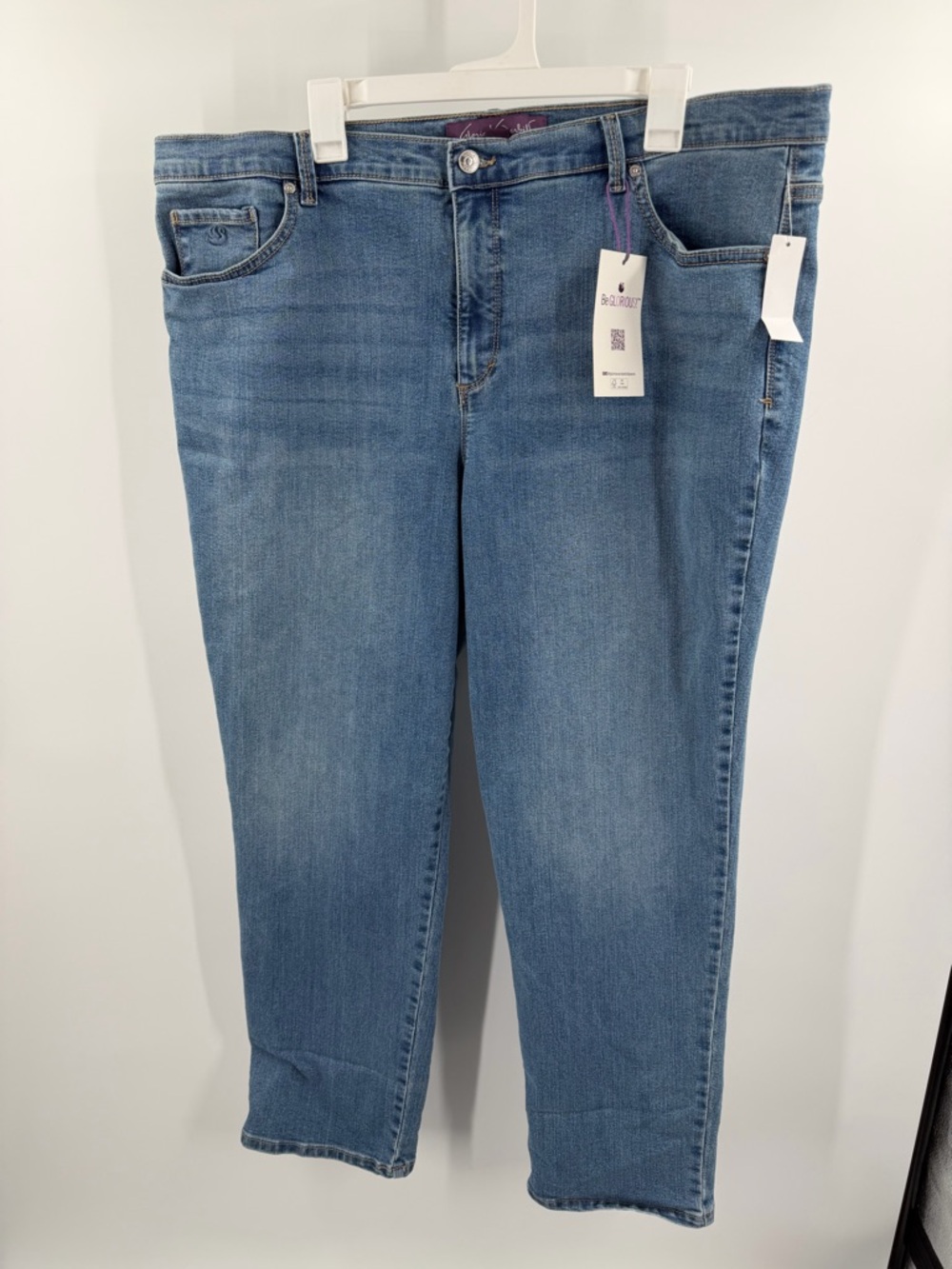 Gloria Vanderbilt Amanda Slimming‎ Jean Straight Leg Size 20W New with tags